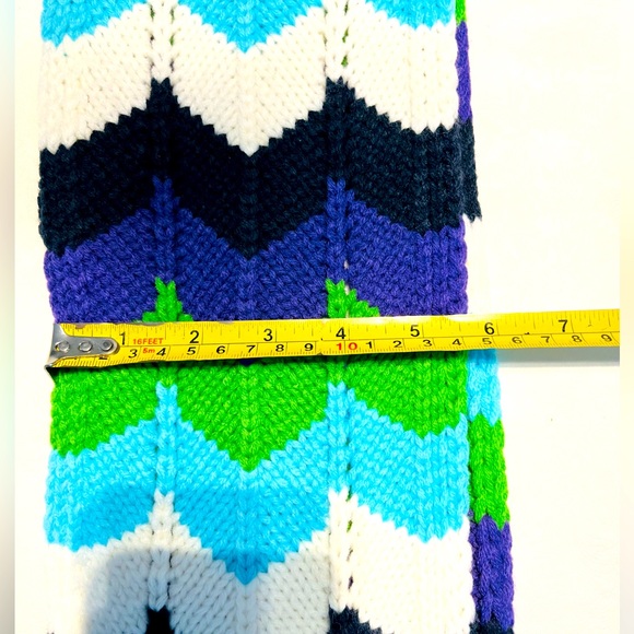 GAP winter scarf & hat 2 Pc set in 5 color blocks blue purple green black cream - Picture 4 of 8